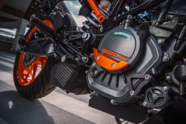 KTM Duke 200 ឆ្នាំ 2022 កែរាង ប្រភេទ Nake Bike