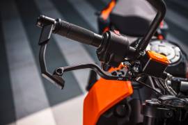 KTM Duke 200 ឆ្នាំ 2022 កែរាង ប្រភេទ Nake Bike