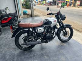 Kawasaki W175 SE 019 ប្រភេទក្លាសិត 