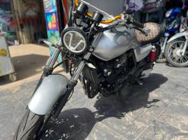 Honda CB400 04 Custom Cafe Racer មួយទឹកស្លាកលេខភ្នំពេញ ម៉ាសុីននៅអេម