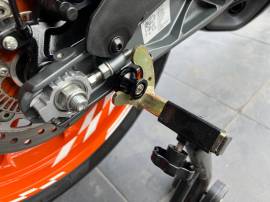 Motorcycle Stand ជំន្ទល់លើកម៉ូតូមានជើងពីរ