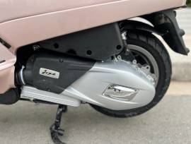 ទើបតែចូលតម្លៃ2950$ Vespa LX125 2021 ក្រដាស់ពន្ធថៃ នៅខ្ចីដូចថ្មី  ថែម ស្លាកលេខ មួក ស្រោមដៃ ប្រេងម៉ាសុីន