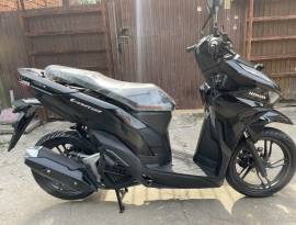 ប្រូមូសិន មាន Honda Vario 125 សេរីឆ្នាំ 2023 មានតិចគ្រឿង  តម្លៃ ប្រើសោរ 2680$ smart key 2780$