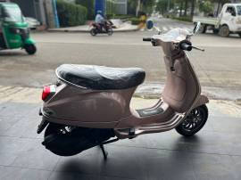 មានចូល Vespa LX125 2021 ពណ៌ពិសេស មួយទឹក ក្រដាសពន្ធពីថៃ នៅថ្មីស្អាត