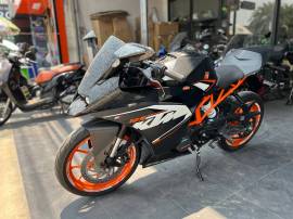 KTM RC 125cc 2015 កុងទ័រន័រពីជប៉ុន មួយទឹកស្លាកលេខ ម៉ាសុីន ទឹកថ្នាំនៅខ្ចីស្អាត