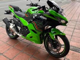 មានចូល Kawasaki Ninja 400 2022 ក្រដាសពន្ធពីជប៉ុន