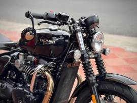 មានចូល Triumph Bobber 1200cc ឆ្នាំ​ 2017