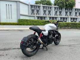 Honda CB400 04 Custom Cafe Racer មួយទឹកស្លាកលេខភ្នំពេញ ម៉ាសុីននៅអេម